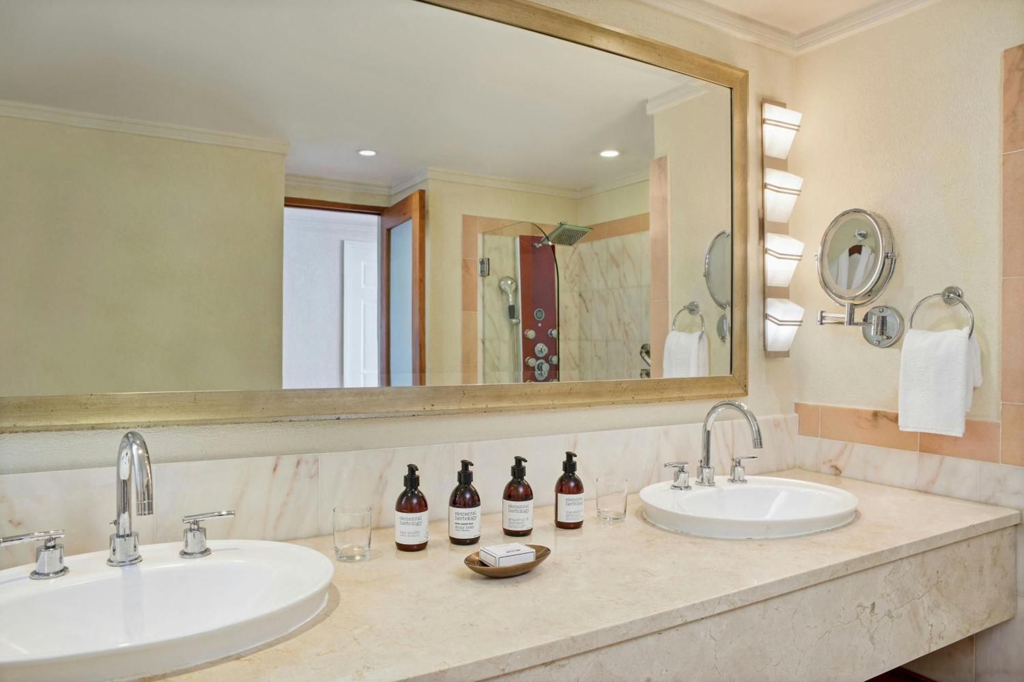 The House, An Autograph Collection All-Inclusive Resort - Adults Only Saint James Exterior photo